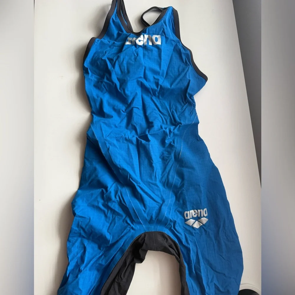 Arena Racing Suit - Picture 1 of 2